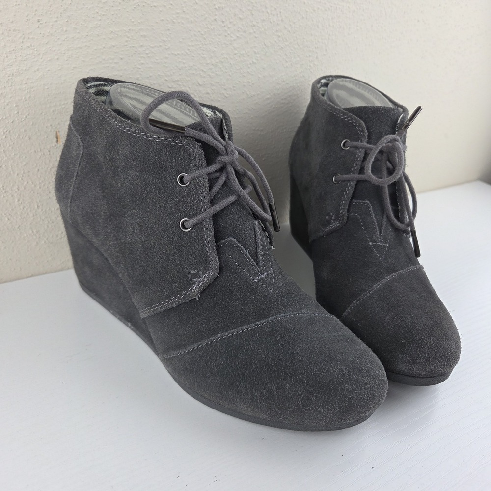 Toms Desert Suede Gray Wedge Heel Lace Up Ankle Boots Shoes Women's Size 8.5 - Picture 2 of 13